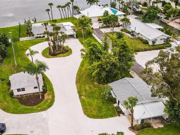 321 BAYSHORE ROAD, NOKOMIS, FL 34275