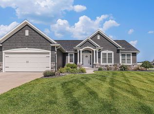 56338 White Pine Rdg, Middlebury, IN 46540