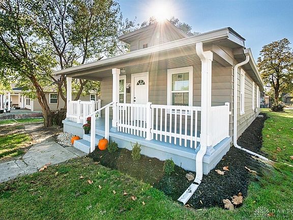 3rd image of 614 Catalpa Dr