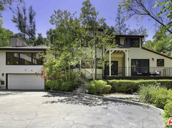 3526 Mound View Ave, Studio City, CA 91604