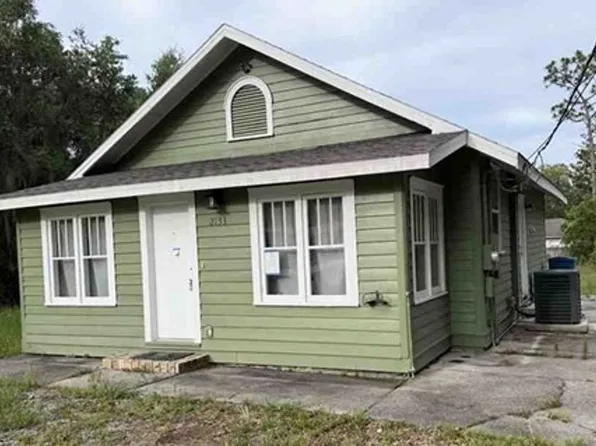 2133 5th Ave, Deland, FL 32724