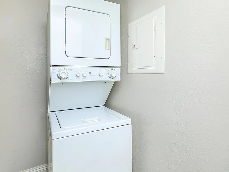 StoneCreek Apartment Homes — Photo 21