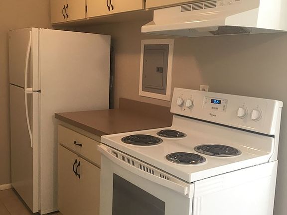 2nd image of 5865 Birch Ln APT 12