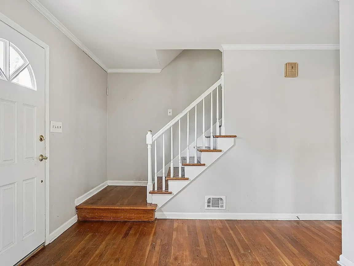 Building Photo - 7195A Hunters Branch Dr