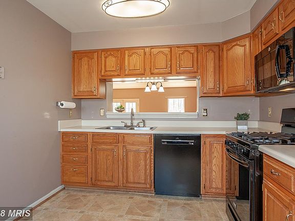 3rd image of 6036 Kestner Cir