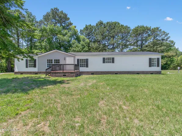 1549 Pelican Place SW, Shallotte, NC 28470