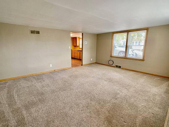 2nd image of 221 E Main St