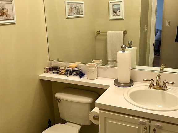 5th image of 82 Sprucewood Blvd #82
