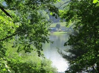 Chatuge Cir, Hiawassee, GA 30546