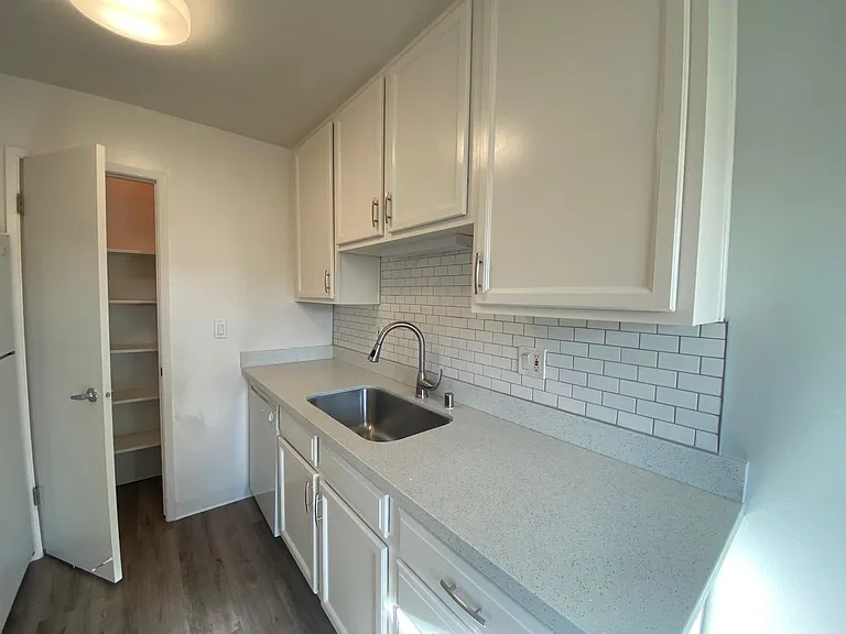Union Manor — Photo 18