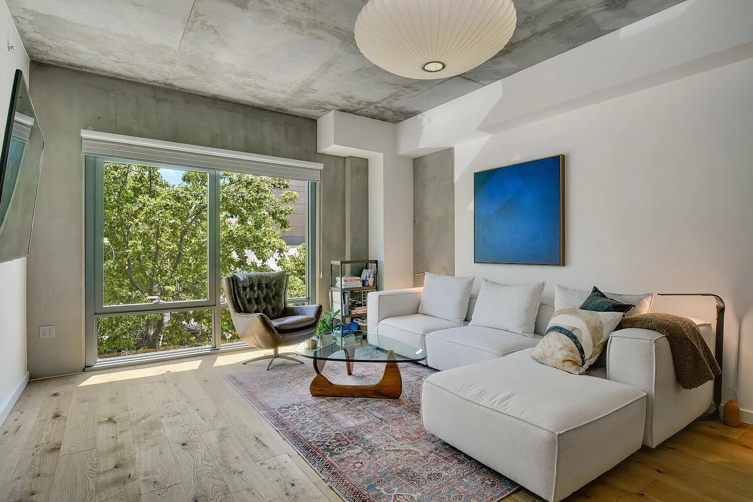 1 bed, 873 sqft, $3,100 — Photo 3