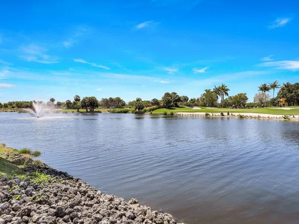 1526 Mainsail Dr Unit 3, Naples, FL 34114