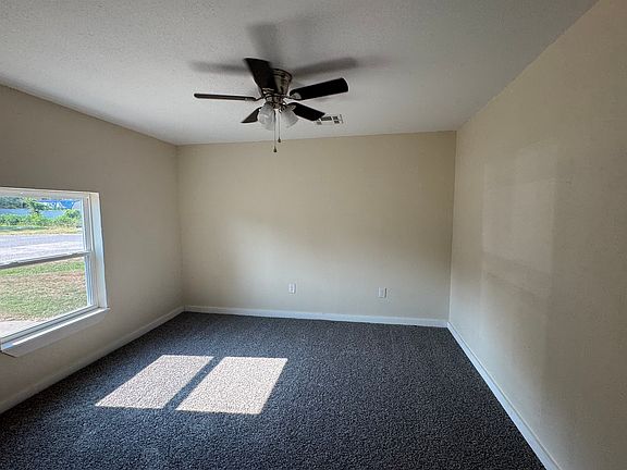 2nd image of 203 Debbie Ln