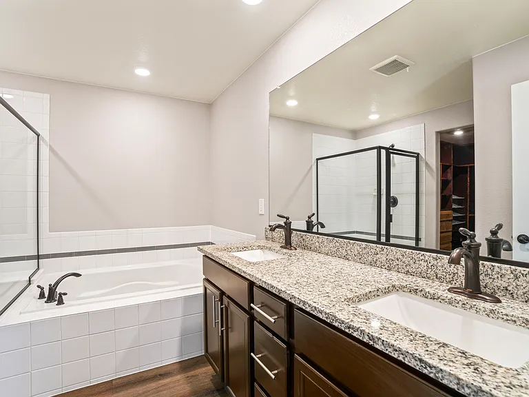 2141 Kerry St — Photo 27