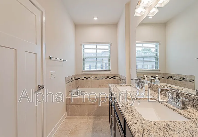 3 Itasca Dr — Photo 25