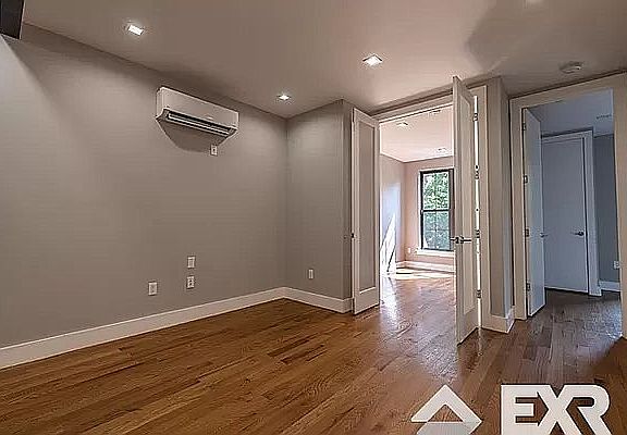 3rd image of 155 Tompkins Ave #3D