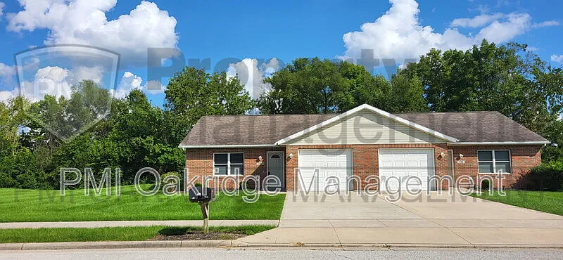740 Meadow Glen Ave