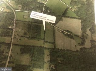 1347 Hillside Ln, Quakertown, PA 18951