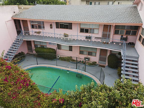 5th image of 11143 Aqua Vista St