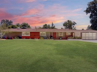 1326 Muirfield Rd, Riverside, CA 92506