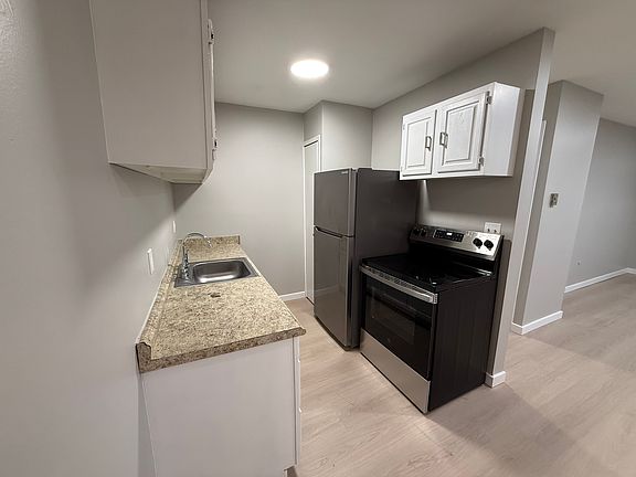 4th image of 2614 Lovington Dr APT 3