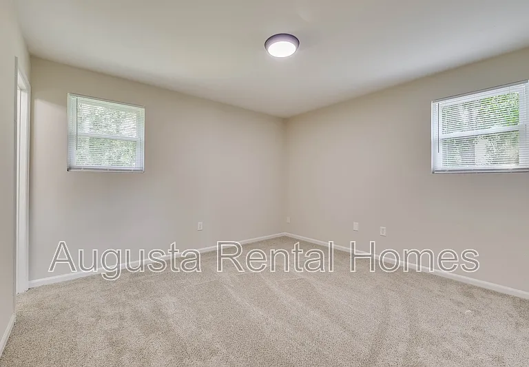 3413 Charing Cross Ct — Photo 22