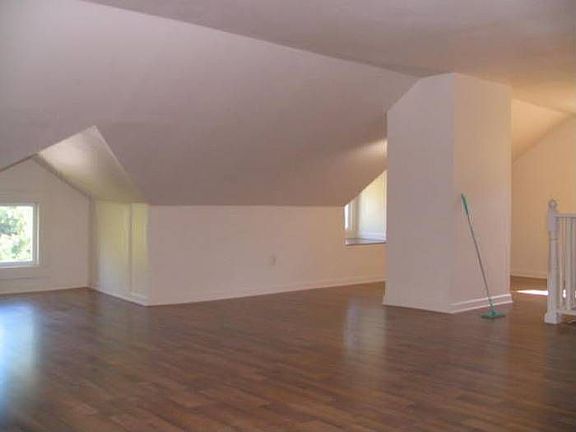 Attic / third bedroom