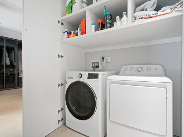 522 West 29th Street image 18 of 20