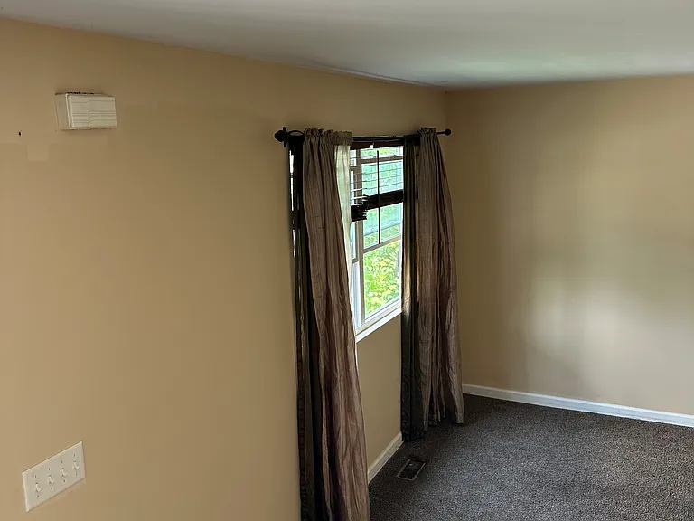 105 Chesapeake Ct — Photo 12