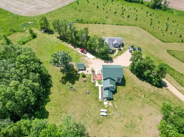 57582 398th St, New York Mills, MN 56567