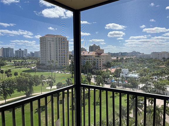4th image of 20335 N Country Club Dr #908