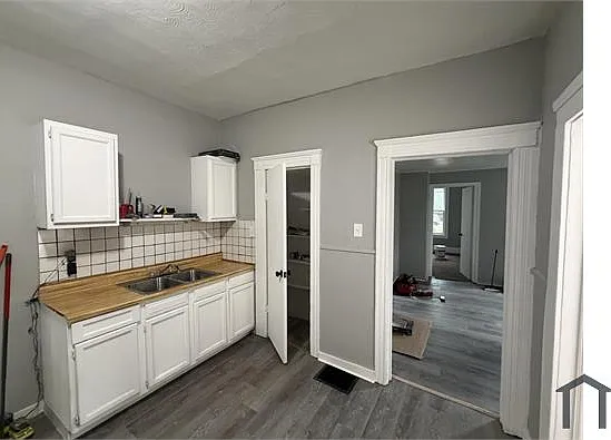 5 bed, $1,600 — Photo 2