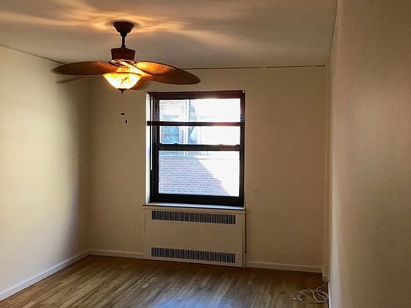 5th image of 155 W 71st St APT 4E