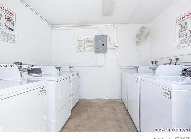 345 Michigan Ave #20 — Photo 17