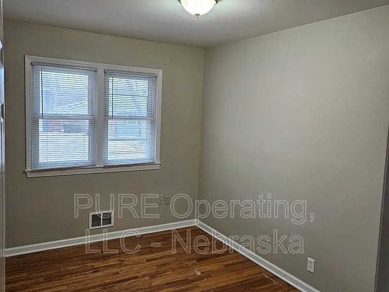 3341 S 89th St — Photo 33