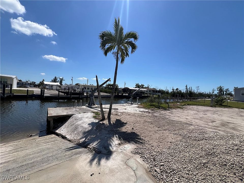1st image of 5157 Flamingo Dr