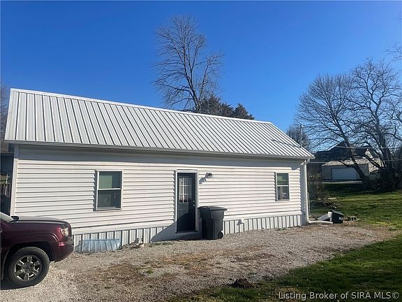 2nd image of 609 N Water Street