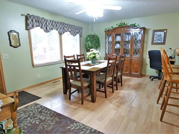 5th image of 1006 W Main St