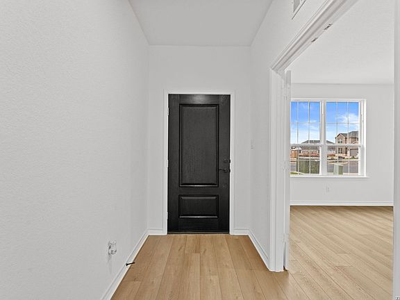 3rd image of 337 Nopal Ridge