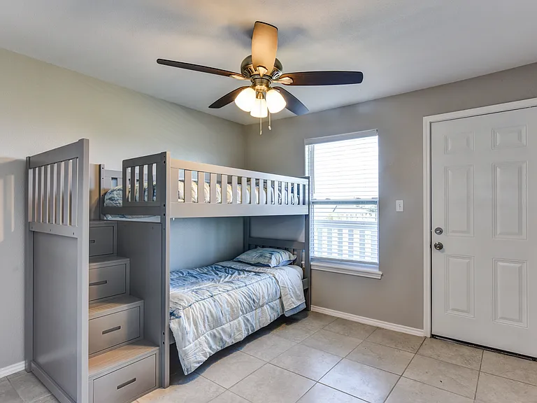 2BR- Room with Balcony Access