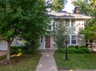 315 Ridgewood Ave, Davenport, IA 52803
