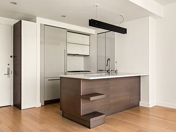 5th image of 22 N 6th St APT 10L