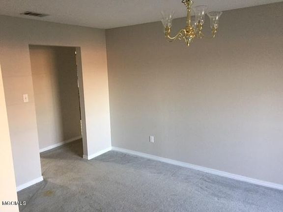 4th image of 1205 Monticello Blvd