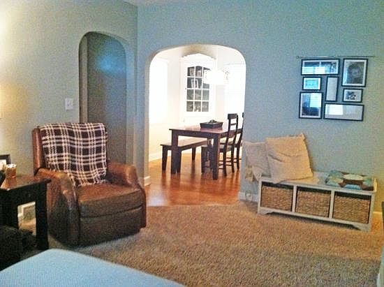 5th image of 2708 Tremont Ave