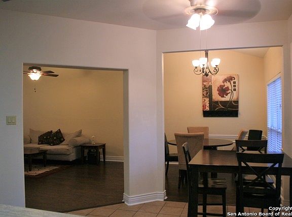 5th image of 13647 Bridgeview