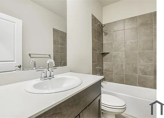 2612 Gateway Ave — Photo 11