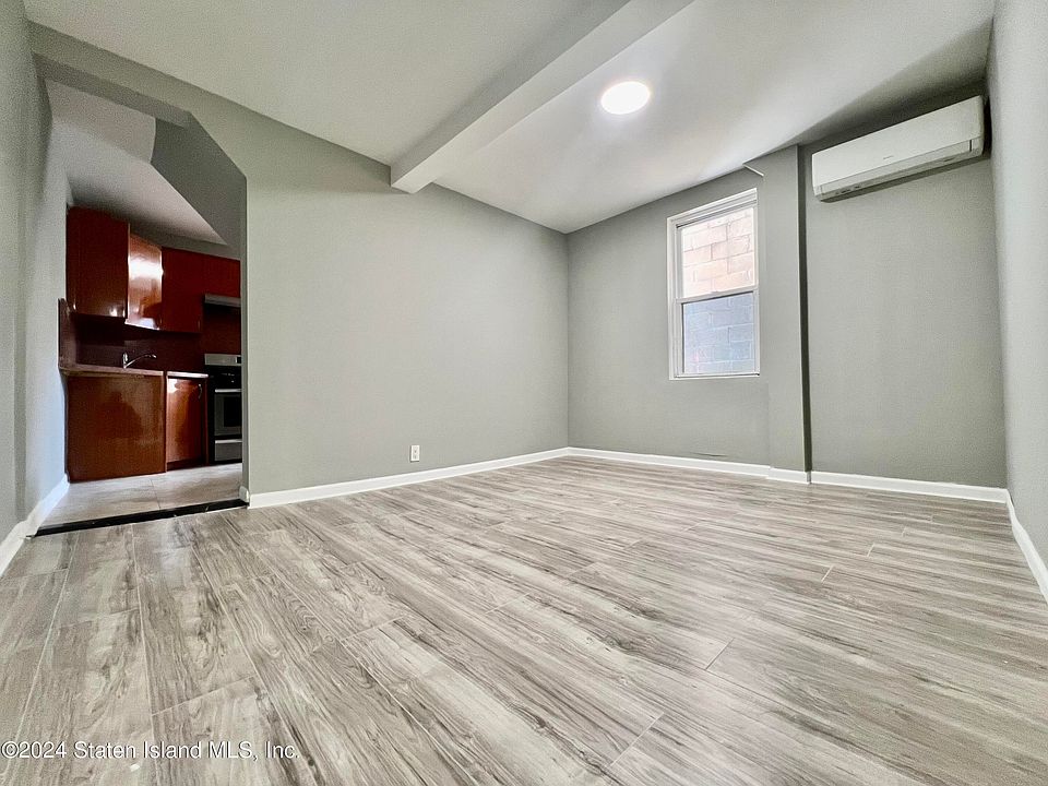 1st image of 135 Piave Ave #1