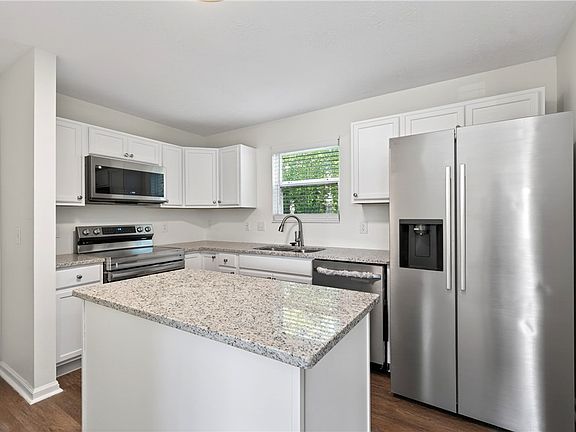 2nd image of 2295 Murphy Dr