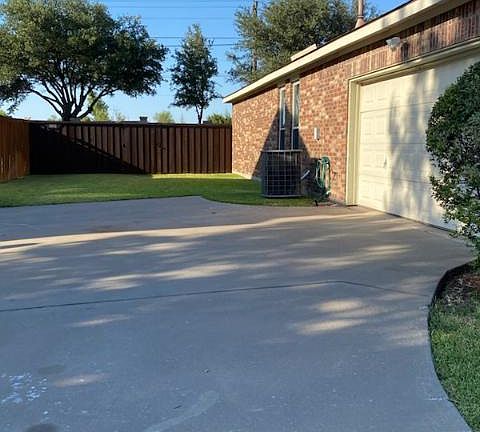 side entrance to garage