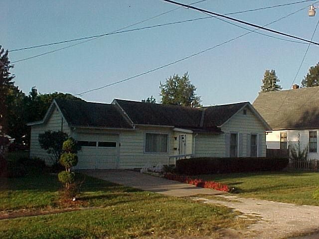 1st image of 1131 E 6th Ave